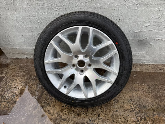 Holden Commodore 18 Inch Alloy Wheel with Brand New Tyre *Delivery*