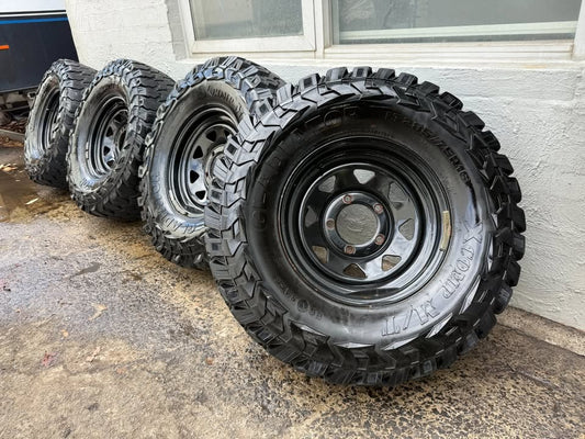 X Comp 33” M/T Tyres on Black 6 Stud Rims