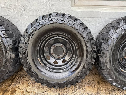 X Comp 33” M/T Tyres on Black 6 Stud Rims