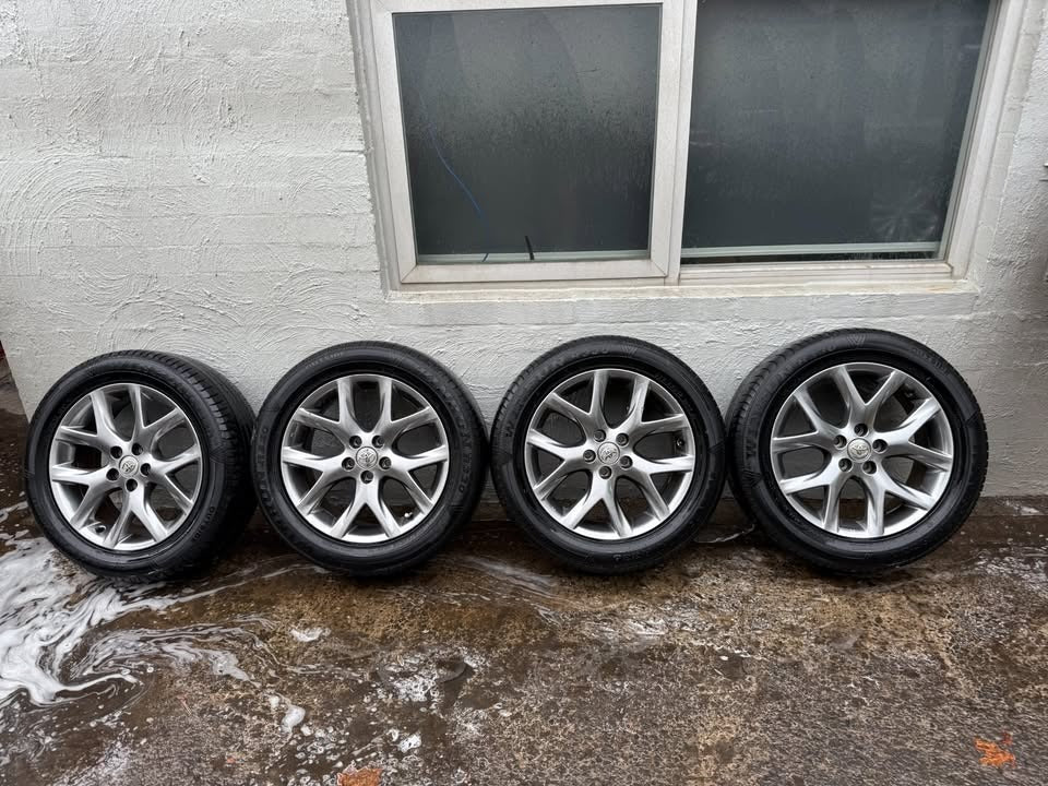 Toyota RAV4/Kluger 18" Alloy Wheels with Tyres