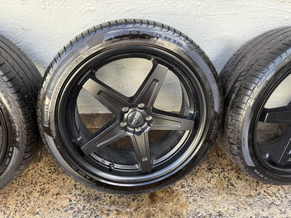 ROH Flow Forged Black 18” Alloy Wheels with Pirelli Tyres *Delivery*