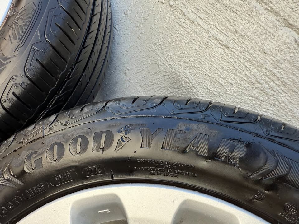 Subaru Impreza 16" Alloy Wheels with Goodyear Tyres