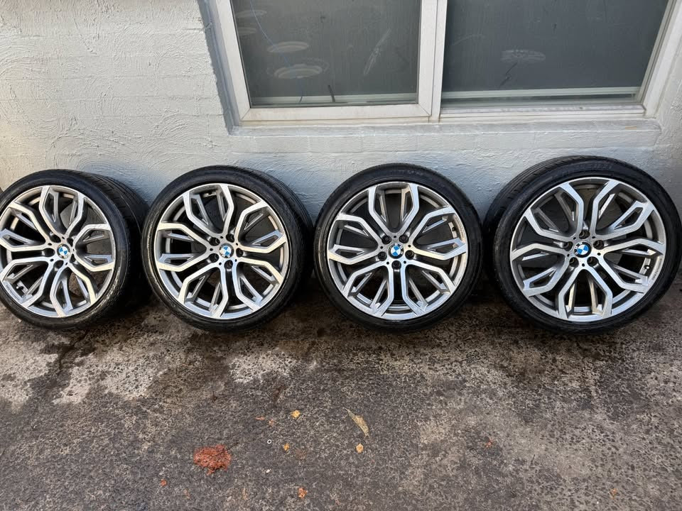 BMW X5 X6 E70 E71 F15 F16 21" Alloy Wheels with Tyres