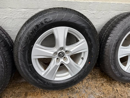 Toyota RAV4 18" Alloy Wheels with Like New Tyres