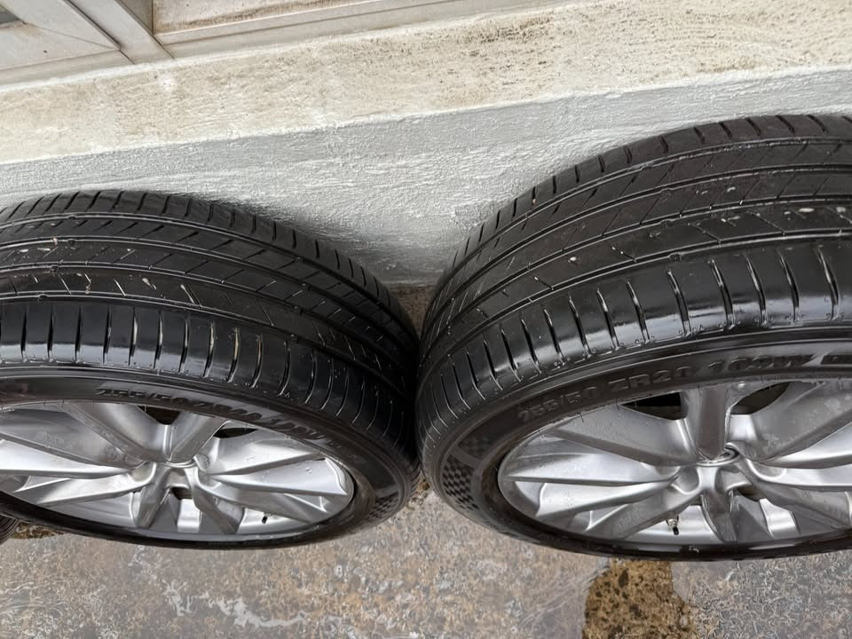 Mazda CX7/CX8/CX9 20" Alloy Wheels with Excellent Tyres