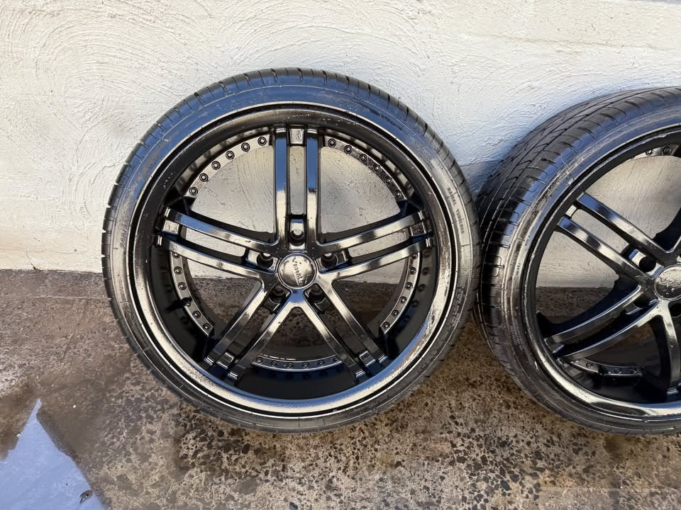 Versus 20" Alloy Wheels with Excellent Tyres