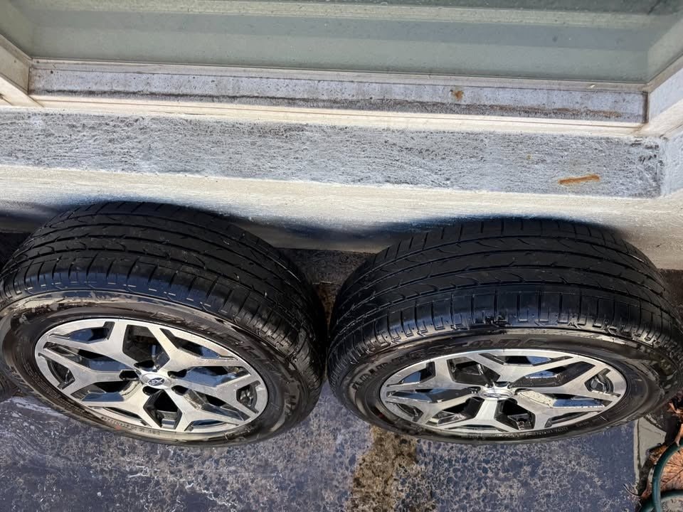 Subaru Forester/Outback 17" Alloy Wheels with Excellent Tyres Set of 5