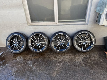 Mercedes Benz 19" Staggered Alloy Wheels with Excellent Tyres