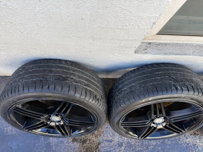 Mercedes Benz 22" ML Black Alloy Wheels with Excellent Tyres