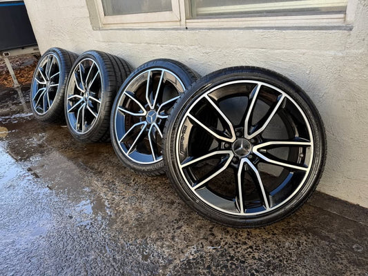 Mercedes Benz 19" Staggered Alloy Wheels with Excellent Tyres