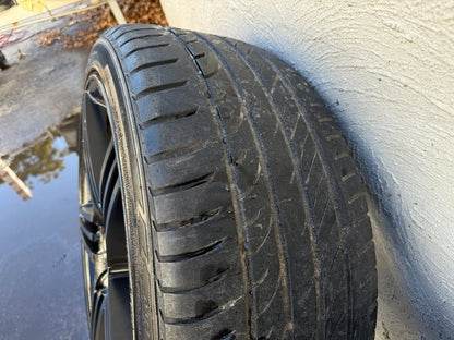 Mercedes Benz 22" ML Black Alloy Wheels with Excellent Tyres