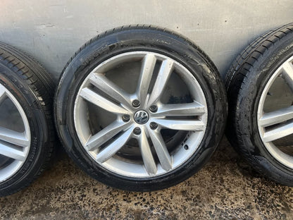 Volkswagen Touareg 20" Alloy Wheels with Good Tyres
