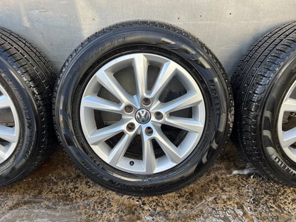 Volkswagen Amarok 18" Alloy Wheels with Pirelli Tyres