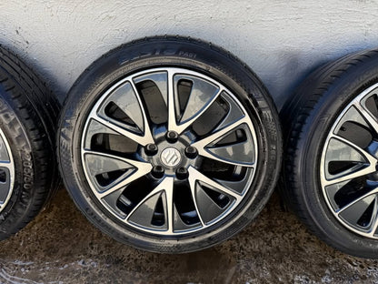Suzuki S Cross 17" Alloy Wheels with Tyres