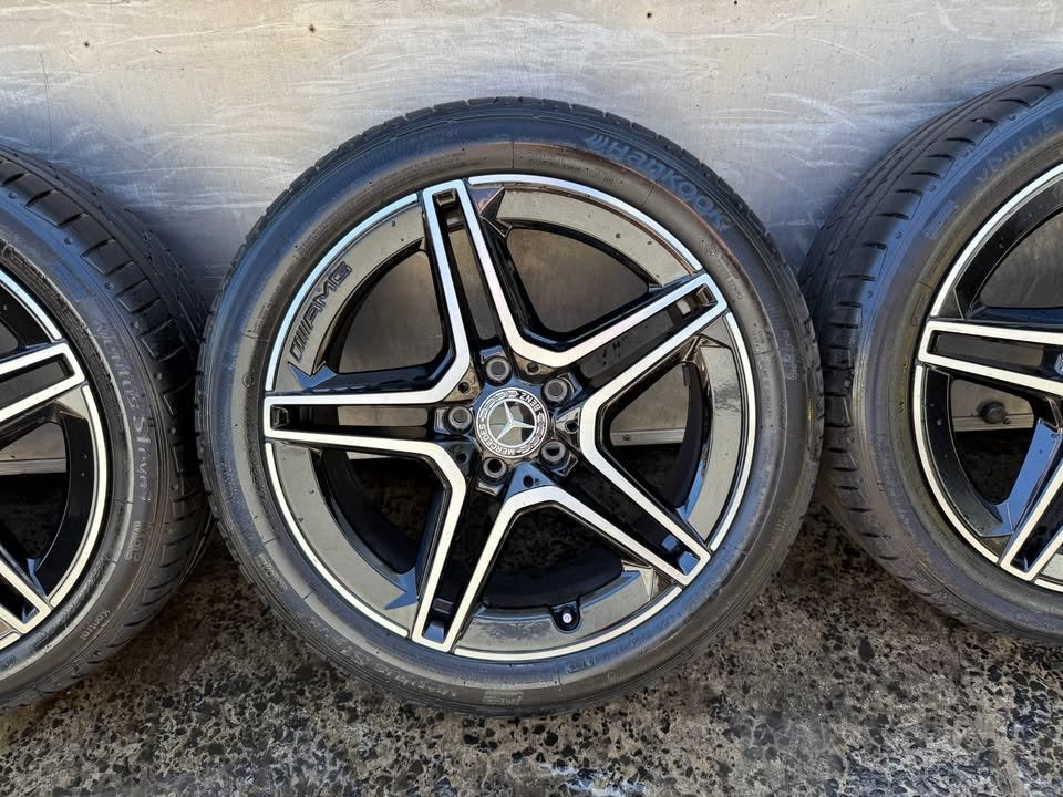 Mercedes Benz AMG A-Class 18" Alloy Wheels with Excellent Tyres