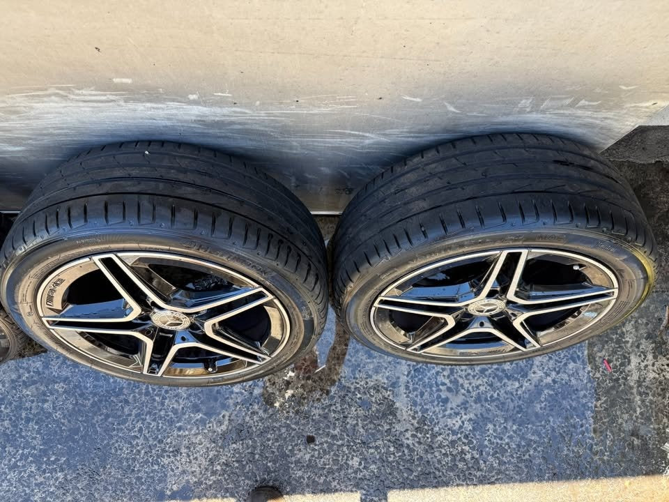Mercedes Benz AMG A-Class 18" Alloy Wheels with Excellent Tyres