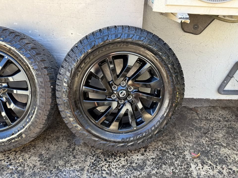 Nissan Navara D23 NP300 18” Alloy Wheels with A/T Pirelli Tyres