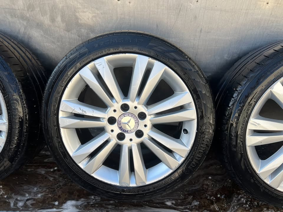 Mercedes Benz 17” Alloy Wheels with Tyres