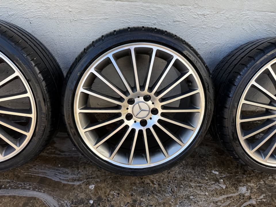 Mercedes Benz C Class Staggered 19" Alloy Wheels with Tyres