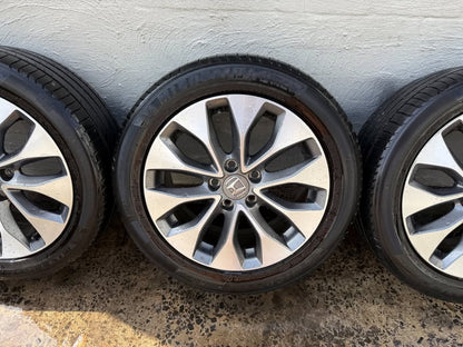 Honda Accord 17" Alloy Wheels with Michelin Tyres
