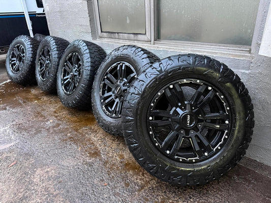 ROH Vapour 18” Alloy Wheels with Maxxis Razr A/T Tyres Set of 5