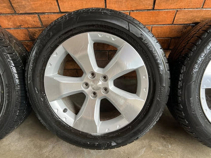 Subaru Forester 17” Alloy Wheels with Excellent Tyres