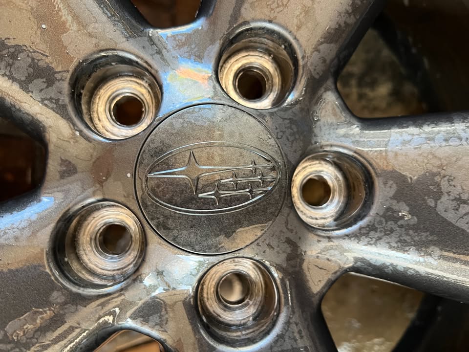 Subaru XV 17" Alloy Wheels with Excellent Tyres