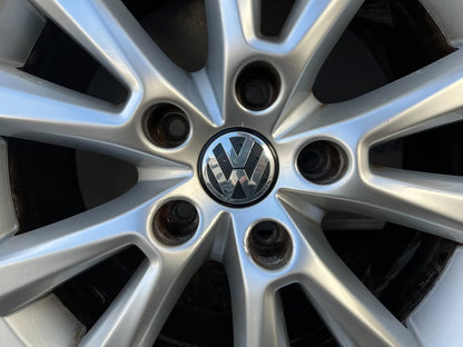 Volkswagen Amarok 18" Alloy Wheels with Pirelli Tyres