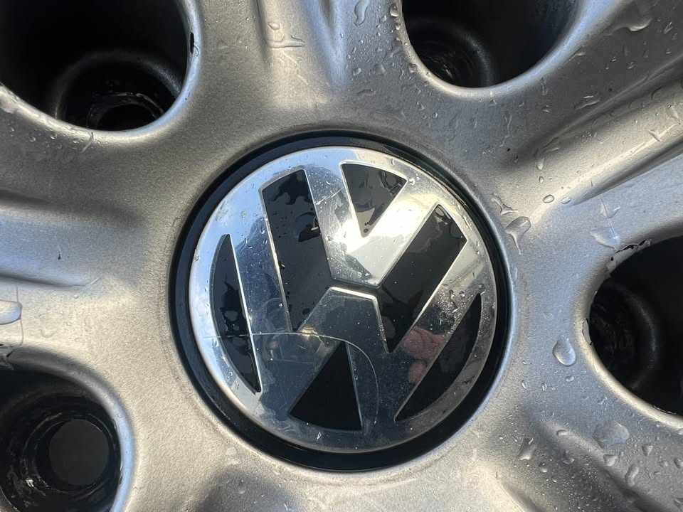 Volkswagen Touareg 20" Alloy Wheels with Good Tyres
