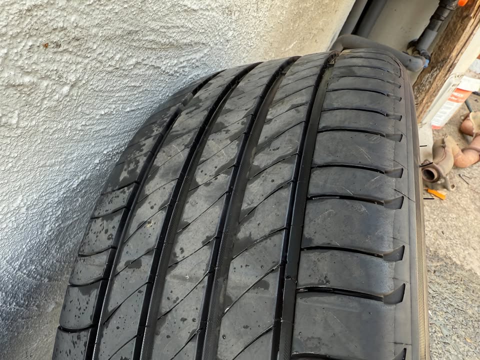 Honda Accord 17" Alloy Wheels with Michelin Tyres