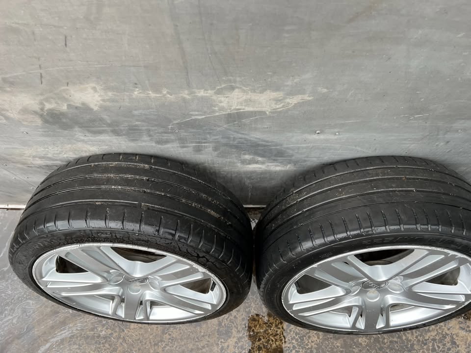 Audi A3/S3 18" Alloy Wheels with Tyres