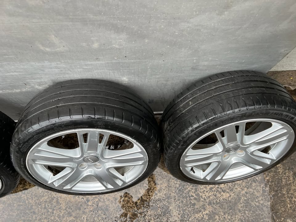 Audi A3/S3 18" Alloy Wheels with Tyres