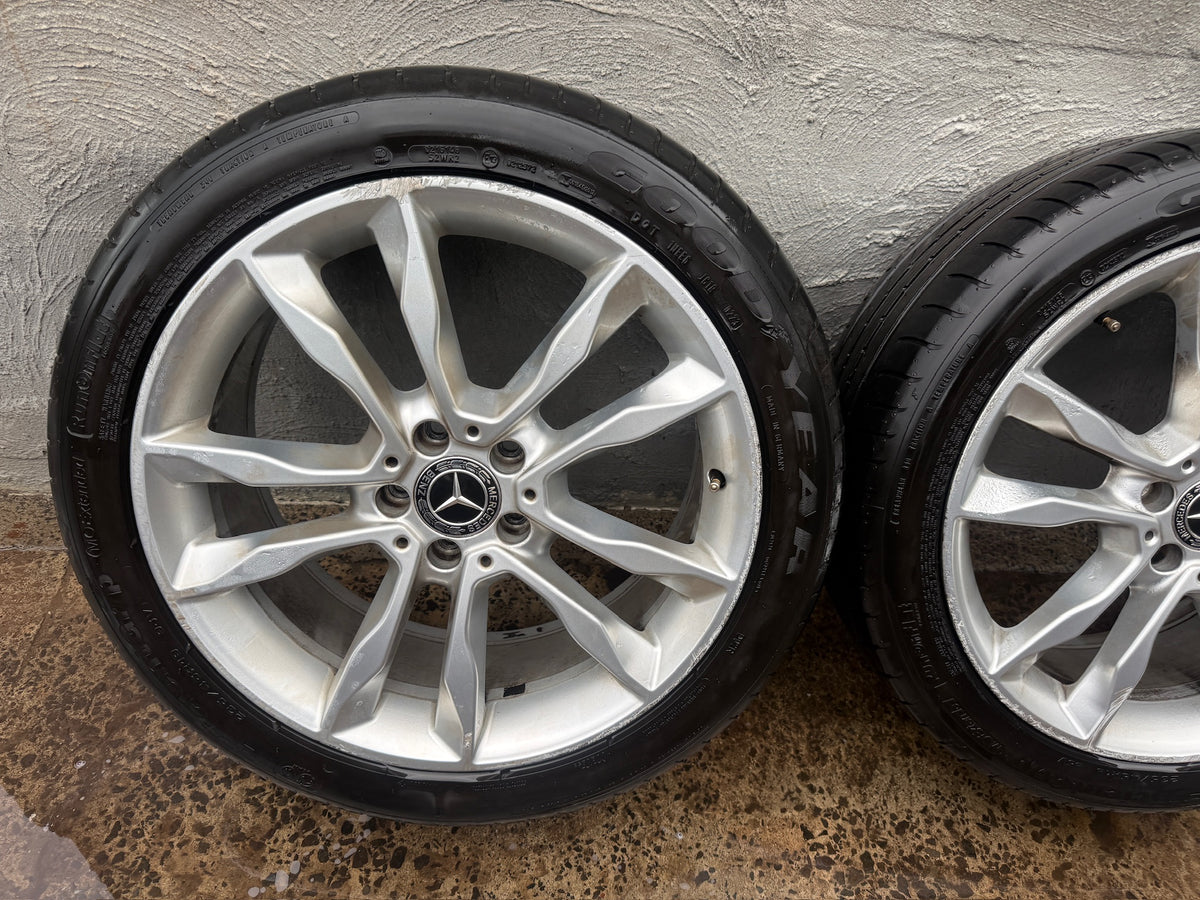 Mercedes Benz X156 GLA-Class 19” Alloy Wheels with Good Tyres