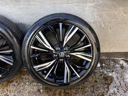 Nissan Juke 19” Alloy Wheels with Good Tyres