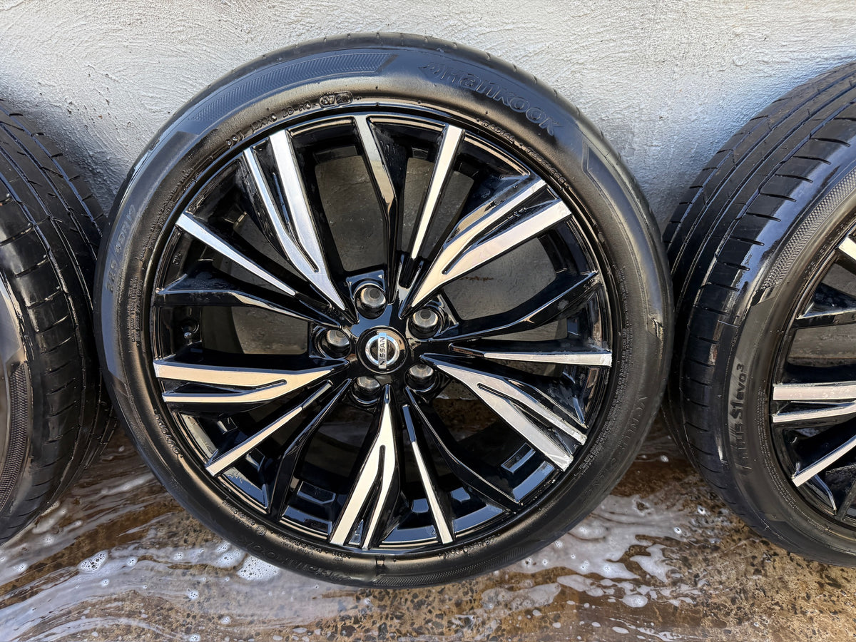 Nissan Juke 19” Alloy Wheels with Good Tyres