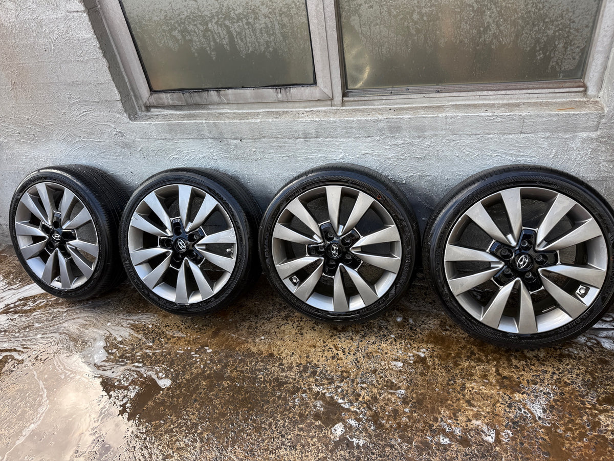 Hyundai i30 18” Alloy Wheels with Excellent Tyres