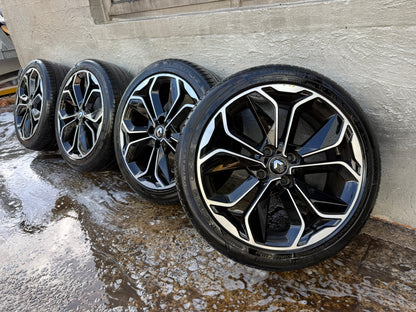 Renault Clio 17” Alloy Wheels with Good Tyres