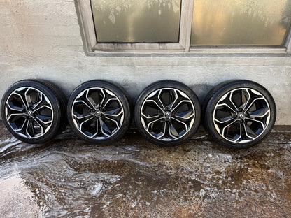 Renault Clio 17” Alloy Wheels with Good Tyres
