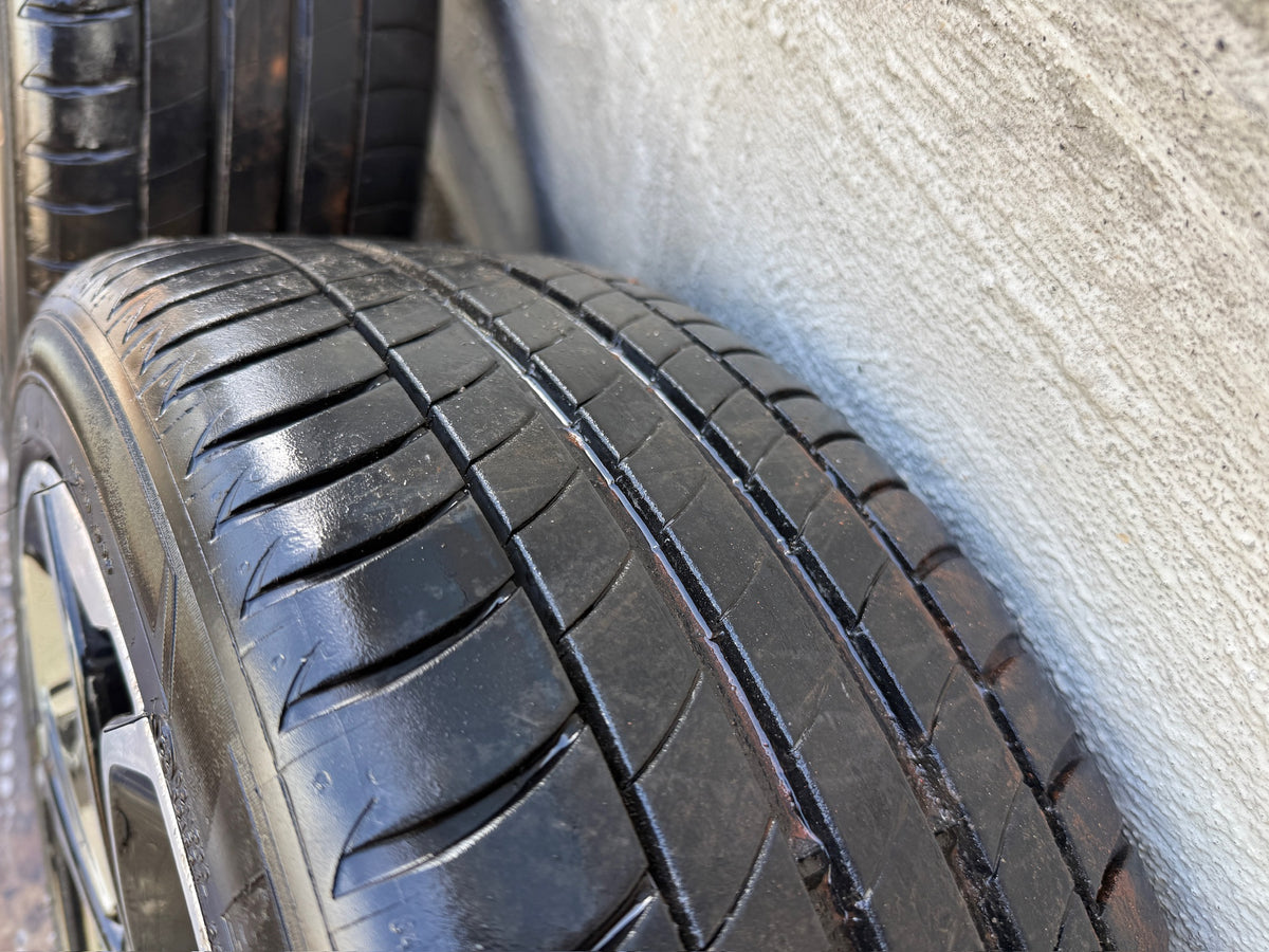 Renault Clio 17” Alloy Wheels with Good Tyres