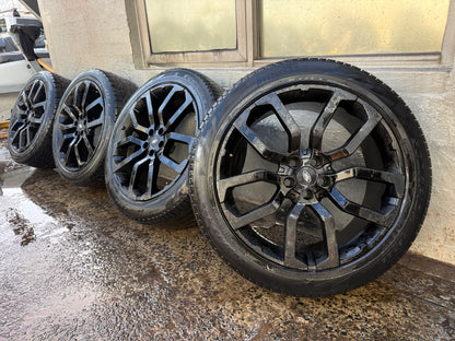 Land Rover Range Rover Sport 22” Alloy Wheels with Tyres
