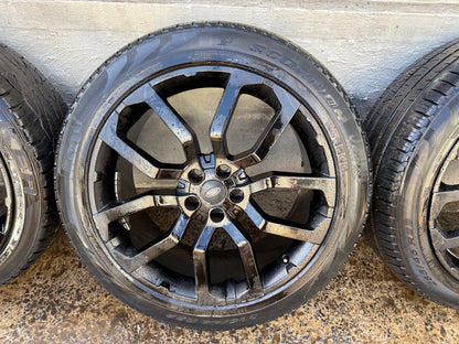 Land Rover Range Rover Sport 22” Alloy Wheels with Tyres