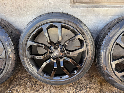 Land Rover Range Rover Sport 22” Alloy Wheels with Tyres