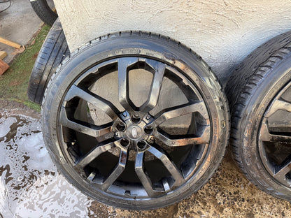 Land Rover Range Rover Sport 22” Alloy Wheels with Tyres