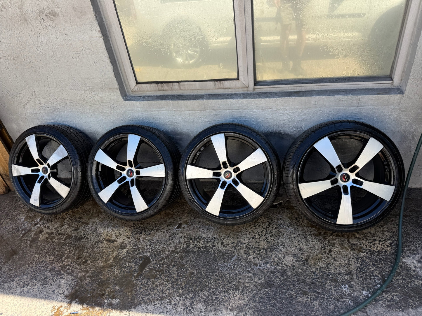 PDW 5 Spoke 20” Alloy Wheels with Excellent Tyres
