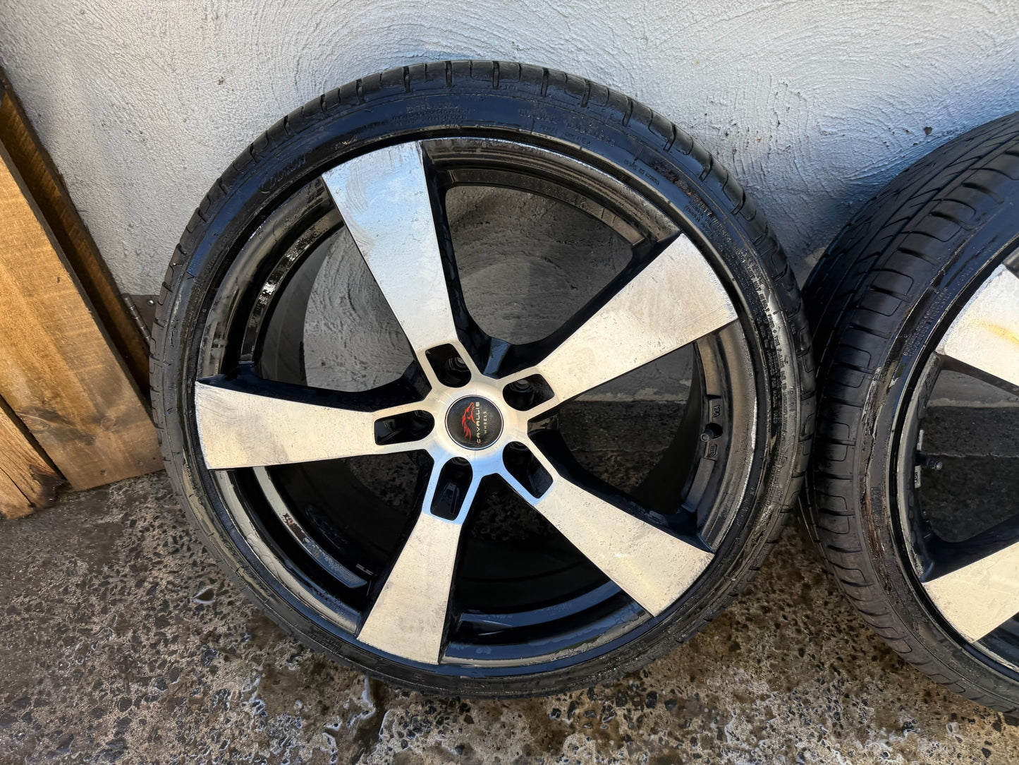 PDW 5 Spoke 20” Alloy Wheels with Excellent Tyres