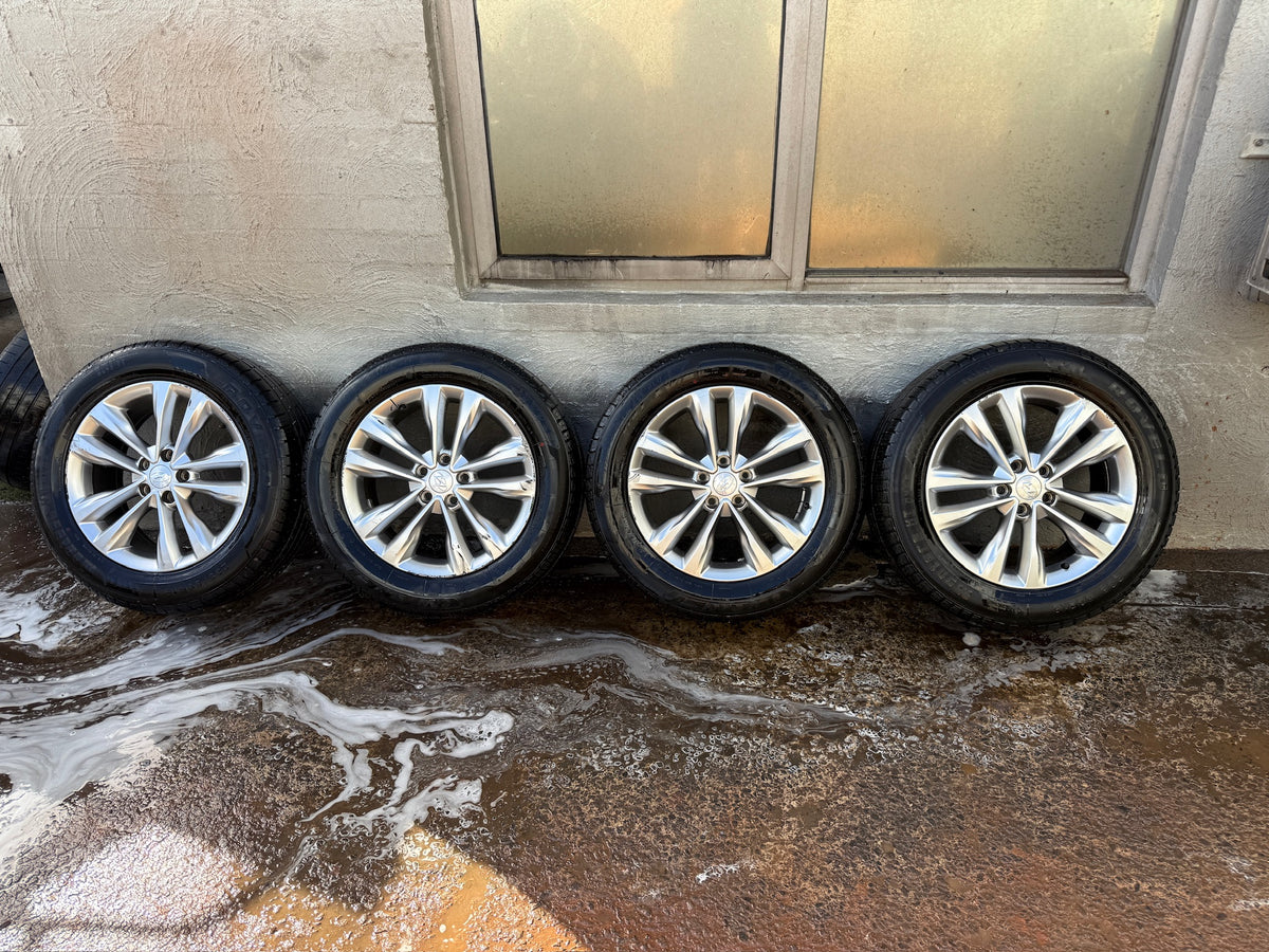 Hyundai Sante Fe 18” Alloy Wheels with Good Tyres