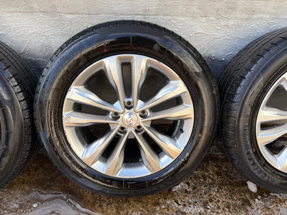 Hyundai Sante Fe 18” Alloy Wheels with Good Tyres