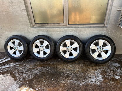 Skoda Yeti 16” Alloy Wheels with Good Tyres