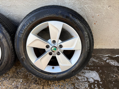 Skoda Yeti 16” Alloy Wheels with Good Tyres