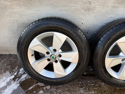 Skoda Yeti 16” Alloy Wheels with Good Tyres